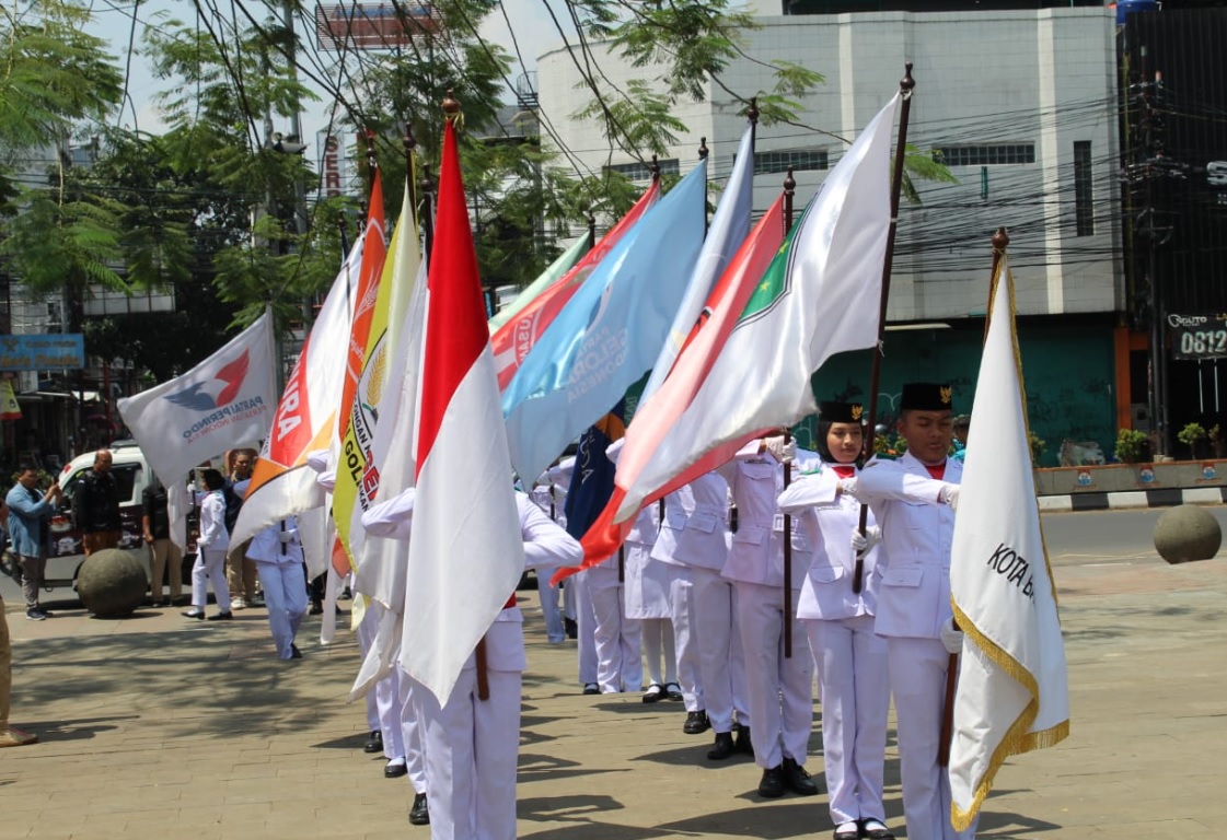 Kirab Pemilu di Alun-alun Kota Cimahi