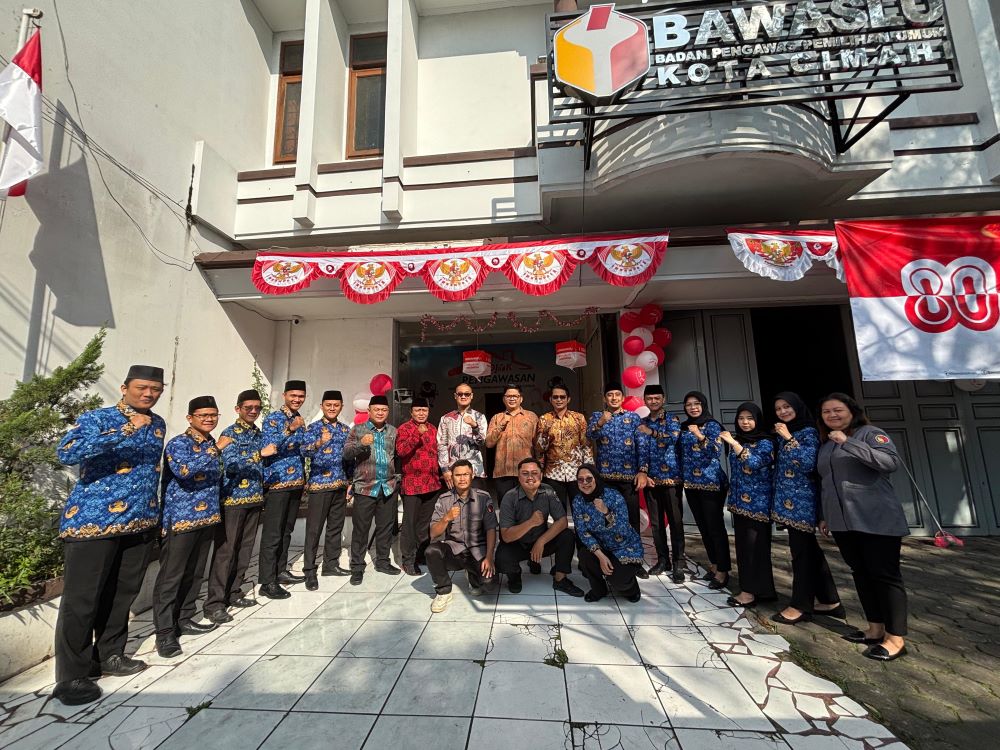 Foto bersama HUT RI 80