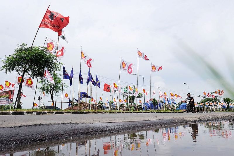 BENDERA PARPOL