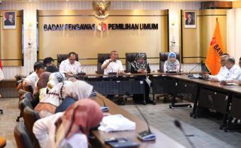 Rapat Sekjen Bawaslu