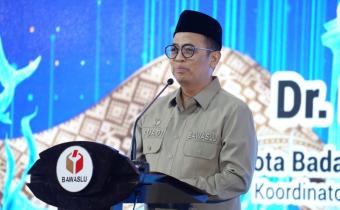 PUADI KOMPETISI DEBAT